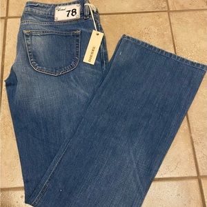 NWT’s Women’s Diesel LOUVELY Jeans 29x 34 Long